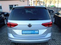 Gebraucht VW Touran 150 PS (110 kW) 2017 Silber Van / Kleinbus