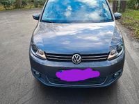 Gebraucht VW Touran Life 105 PS (77 kW) 2014 Braun Van / Kleinbus