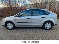 Gebraucht Ford Focus 101 PS (74 kW) 2005 Silber Limousine