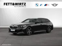 Gebraucht BMW 520 M Sport 197 PS (144 kW) 2025 Black sapphire metallic Kombi