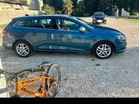 Gebraucht Renault Mégane GrandTour Play 110 PS (80 kW) 2018 Blau Kombi