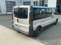 Gebraucht Opel Vivaro 101 PS (74 kW) 2006 Silber Van / Kleinbus