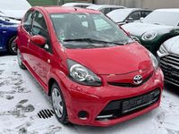 Gebraucht Toyota Aygo Cool 68 PS (50 kW) 2014 Rot Kleinwagen