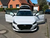 Gebraucht Hyundai i30 Trend 99 PS (72 kW) 2019 Weiß Limousine