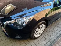 Gebraucht Mazda 2 Center-Line 90 PS (66 kW) 2016 Schwarz Limousine