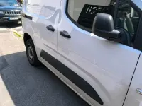 Używany Opel Combo 131 KM (96 kW) 2024 Biały Minivan