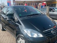 Gebraucht Mercedes A180 109 PS (80 kW) 2011 Schwarz Limousine