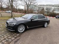 Gebraucht BMW 750 400 PS (294 kW) 2018 Schwarz Limousine