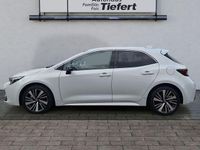 Neu Toyota Corolla 140 PS (102 kW) 2025 Grau Limousine