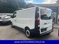 Gebraucht Opel Vivaro 125 PS (91 kW) 2017 Weiß Van / Kleinbus