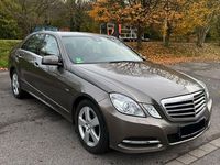 Gebraucht Mercedes E200 Avantgarde 184 PS (135 kW) 2011 Braun Limousine