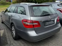 Gebraucht Mercedes E220 170 PS (125 kW) 2009 Palladiumsilber  metalliclack Kombi