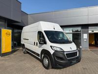 Gebraucht Peugeot Boxer 140 PS (102 kW) 2024 Lackierung weiss icy/deckende lackierung Van