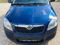 Gebraucht Skoda Fabia 60 PS (44 kW) 2009 Blau Kleinwagen