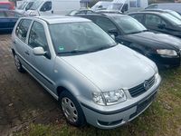 Gebraucht VW Polo 60 PS (44 kW) 1999 Silber Kleinwagen