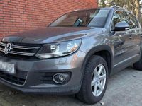Gebraucht VW Tiguan 140 PS (102 kW) 2012 Grau SUV
