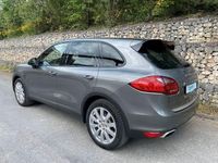 Gebraucht Porsche Cayenne 299 PS (219 kW) 2012 Grau SUV