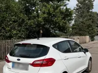 Gebraucht Ford Fiesta 100 PS (73 kW) 2018 Weiß Kleinwagen