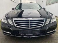 Second-hand Mercedes E200 Elegance 136 CP (100 kW) 2012 Negru Berlinǎ