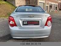 Gebraucht Chevrolet Aveo 95 PS (69 kW) 2012 Silber Limousine
