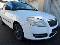 Gebraucht Skoda Fabia 60 PS (44 kW) 2009 Weiß Limousine