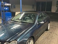 Gebraucht Mercedes CLK500 Elegance 306 PS (225 kW) 2002 Blau Coupé