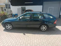 Gebraucht Mercedes C180 143 PS (105 kW) 2004 Grün Kombi