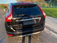 Second-hand Volvo XC60 190 CP (139 kW) 2017 Negru SUV