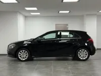 Gebraucht Mercedes A180 122 PS (89 kW) 2016 Schwarz Kleinwagen
