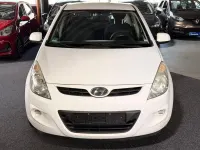 Gebraucht Hyundai i20 Classic 77 PS (56 kW) 2010 Weiß Kleinwagen