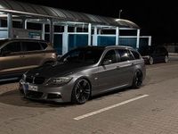 Gebraucht BMW 320 177 PS (130 kW) 2011 Grau Kombi