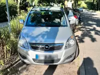 Gebraucht Opel Zafira 150 PS (110 kW) 2011 Silber Van / Kleinbus