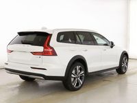 Gebraucht Volvo V60 CC Plus 250 PS (183 kW) 2024 Weiss Kombi