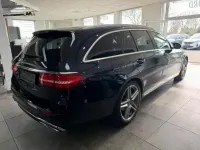 Gebraucht Mercedes E300 Avantgarde 245 PS (180 kW) 2019 Blau Limousine