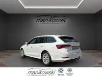 Gebraucht Skoda Octavia Style 110 PS (80 kW) 2023 Weiß Kombi