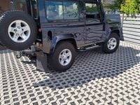 Gebraucht Land Rover Defender SE 122 PS (89 kW) 2011 Schwarz Kombi
