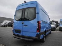 Gebraucht Mercedes Sprinter 170 PS (125 kW) 2023 Blau Van
