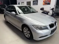 Gebraucht BMW 318 129 PS (94 kW) 2006 Silber Limousine