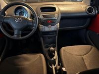 Gebraucht Toyota Yaris 65 PS (47 kW) 2007 Rot Kleinwagen
