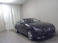 Gebraucht Mercedes E220 Avantgarde 194 PS (142 kW) 2018 Obsidianschwarz metalliclack Limousine