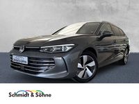Gebraucht VW Passat Elegance 150 PS (110 kW) 2024 Grau metallic Kombi