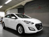 Gebraucht Hyundai i30 Trend 135 PS (99 kW) 2016 Weiß Kombi