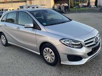Gebraucht Mercedes B180 122 PS (89 kW) 2015 Silber Van / Kleinbus
