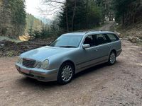 Gebraucht Mercedes E430 278 PS (204 kW) 1999 Silber Limousine