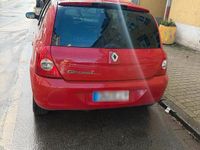 Gebraucht Renault Clio II 58 PS (42 kW) 2008 Rot Kleinwagen