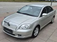 Gebraucht Toyota Avensis Sol 129 PS (94 kW) 2004 Silver metallic Limousine