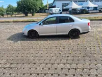 Gebraucht VW Jetta 105 PS (77 kW) 2006 Silber Limousine