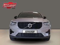 Neu Volvo XC40 Plus 163 PS (119 kW) 2025 Aurora silver SUV