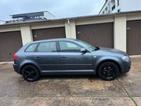 gebraucht Audi A3 Sportback 2.0 FSI Attraction Attraction