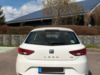 Gebraucht Seat Leon 122 PS (89 kW) 2014 Weiß Limousine